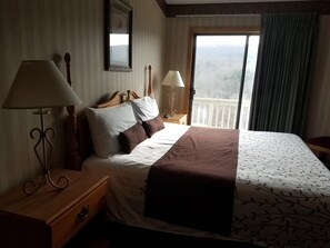 Condo, Multiple Beds, Non Smoking, Mountain View | Balcony