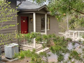 Interior entrance - Creekside Village (Basye)