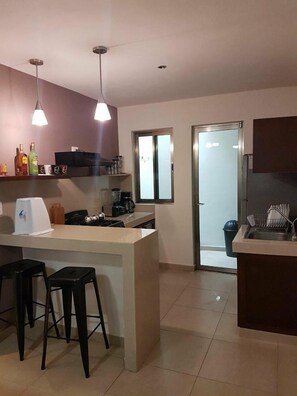 Apartment, 2 Bedrooms (Depto 11) | Desk, iron/ironing board, free WiFi