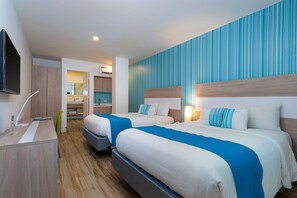 Minibar, in-room safe, desk, blackout curtains - Aqualina Inn (San Andrés)