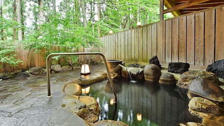 Hot springs. Fudoson-no-Yu Oyado Kotobuki