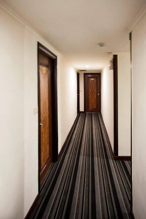 Hallway - Moon Light Hotel (Hsinchu)