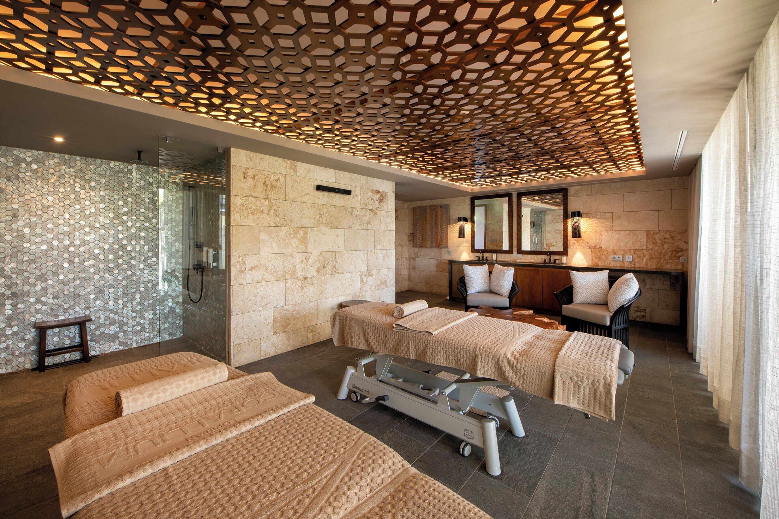 Couples treatment room(s), hot tub, body treatments, aromatherapy
