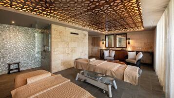 Couples treatment room(s), hot tub, body treatments, aromatherapy