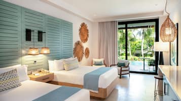 Resort Queen - Swim Up Junior Suite