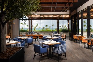 10 restaurants, dinner served, Italian cuisine