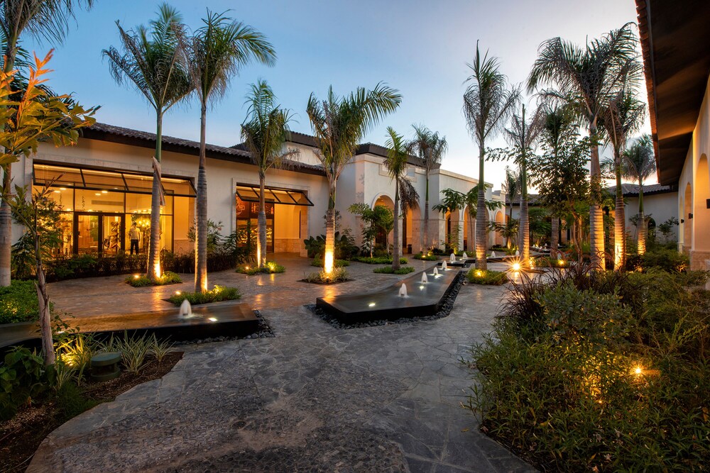 Adults Only Club at Lopesan Costa Bávaro - All Inclusive 2