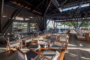 10 restaurants, dinner served, Italian cuisine - Unique Club at Lopesan Costa Bávaro - All Inclusive (Punta Cana)