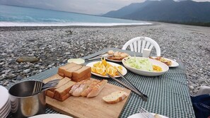 Free daily buffet breakfast - Flower and Green Collection (Xincheng)