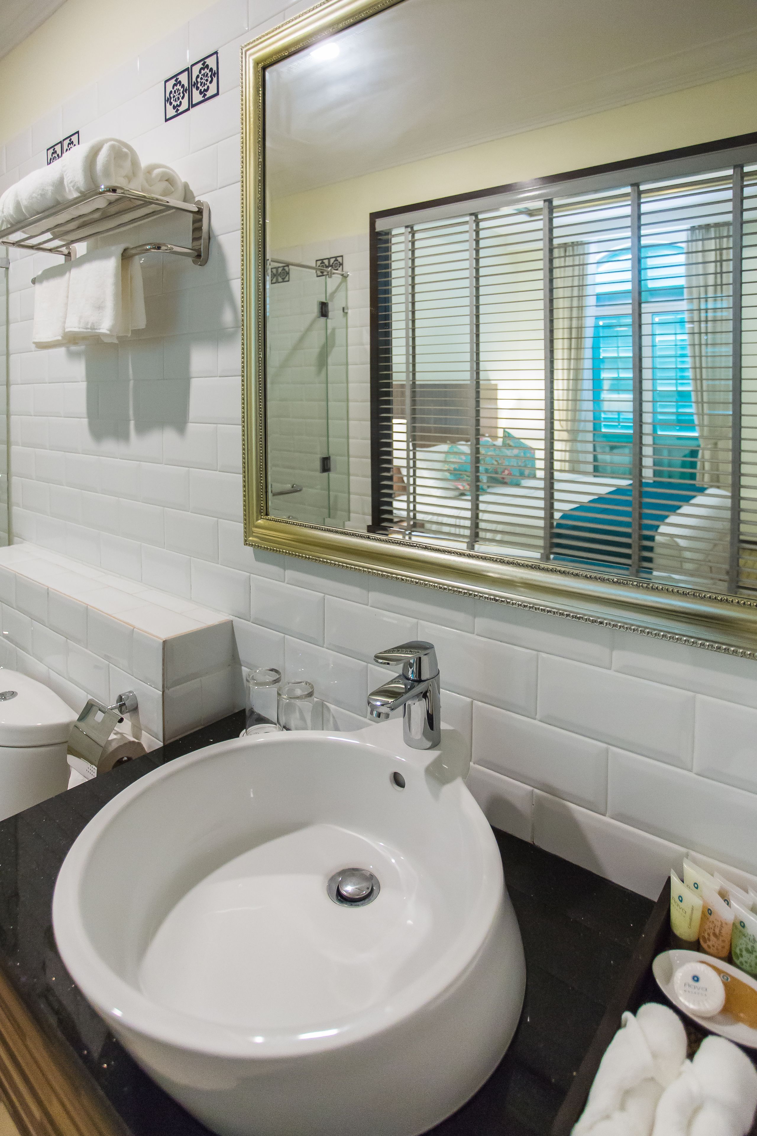 superior double room, 1 king bed | bathroom | free toiletries, hair dryer, bathrobes, slippers