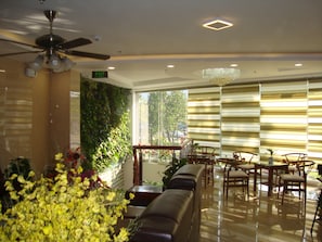 Lobby sitting area - Green Park Hotel Quy Nhon (Quy Nhon)