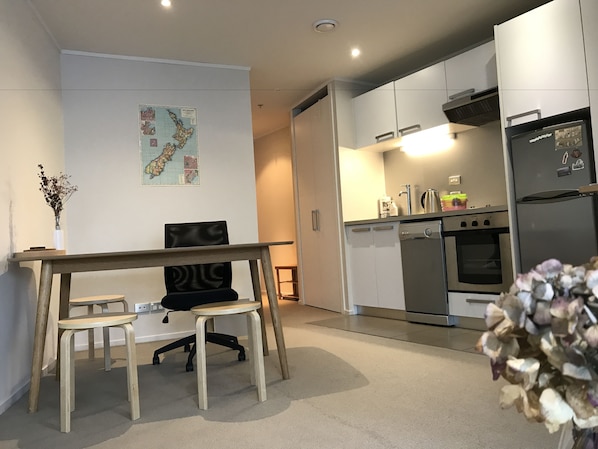 Fridge, microwave, oven, stovetop