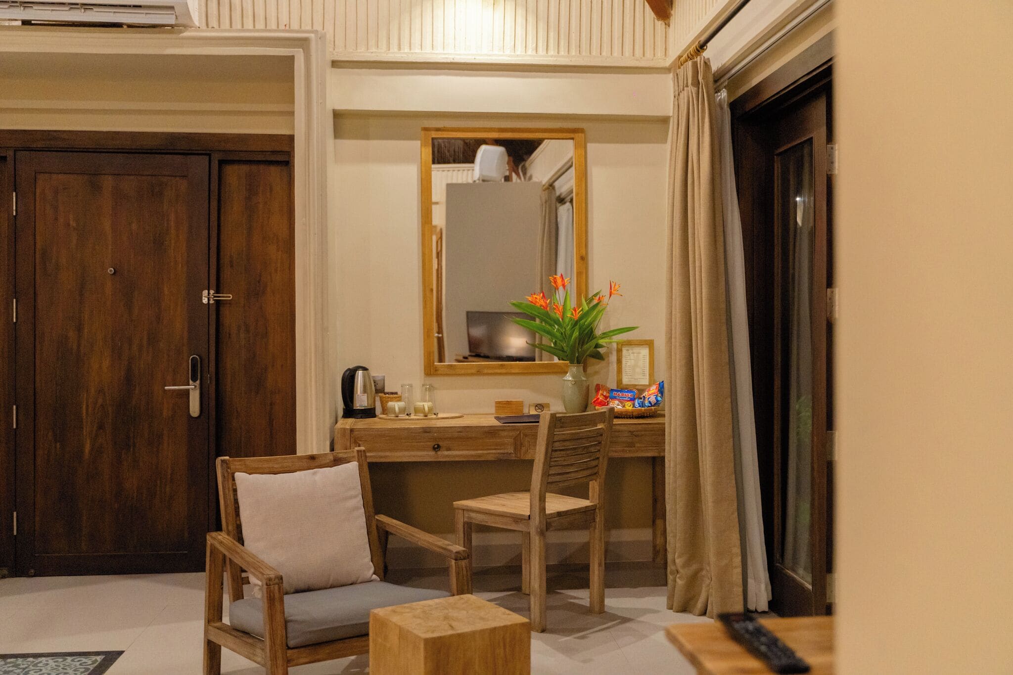 standard garden double bungalow | 3 bedrooms, minibar, in-room safe, individually decorated