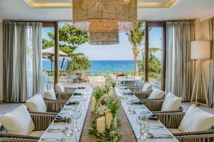 Breakfast, lunch, dinner served; local and international cuisine 