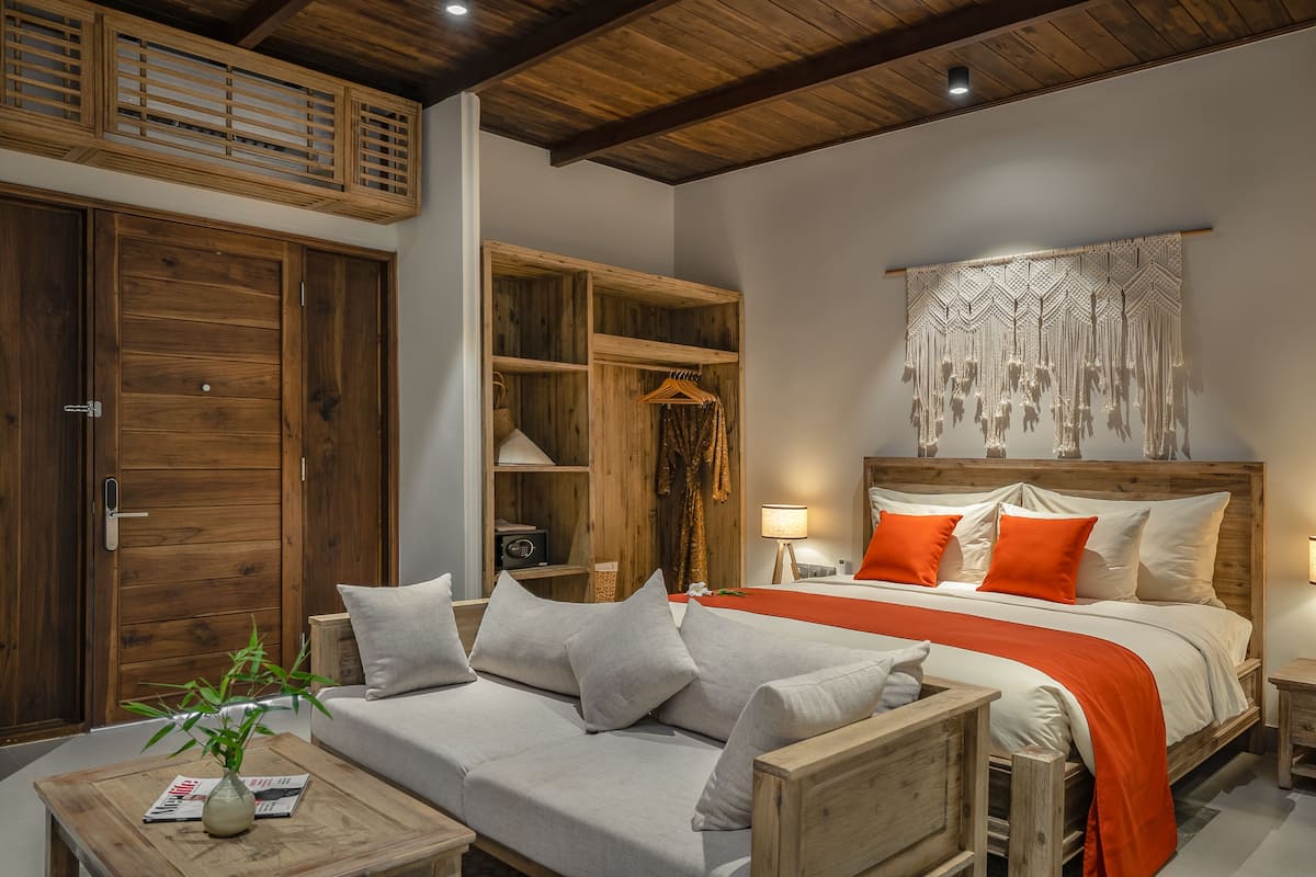 3 habitaciones, minibar y caja de seguridad en la habitación