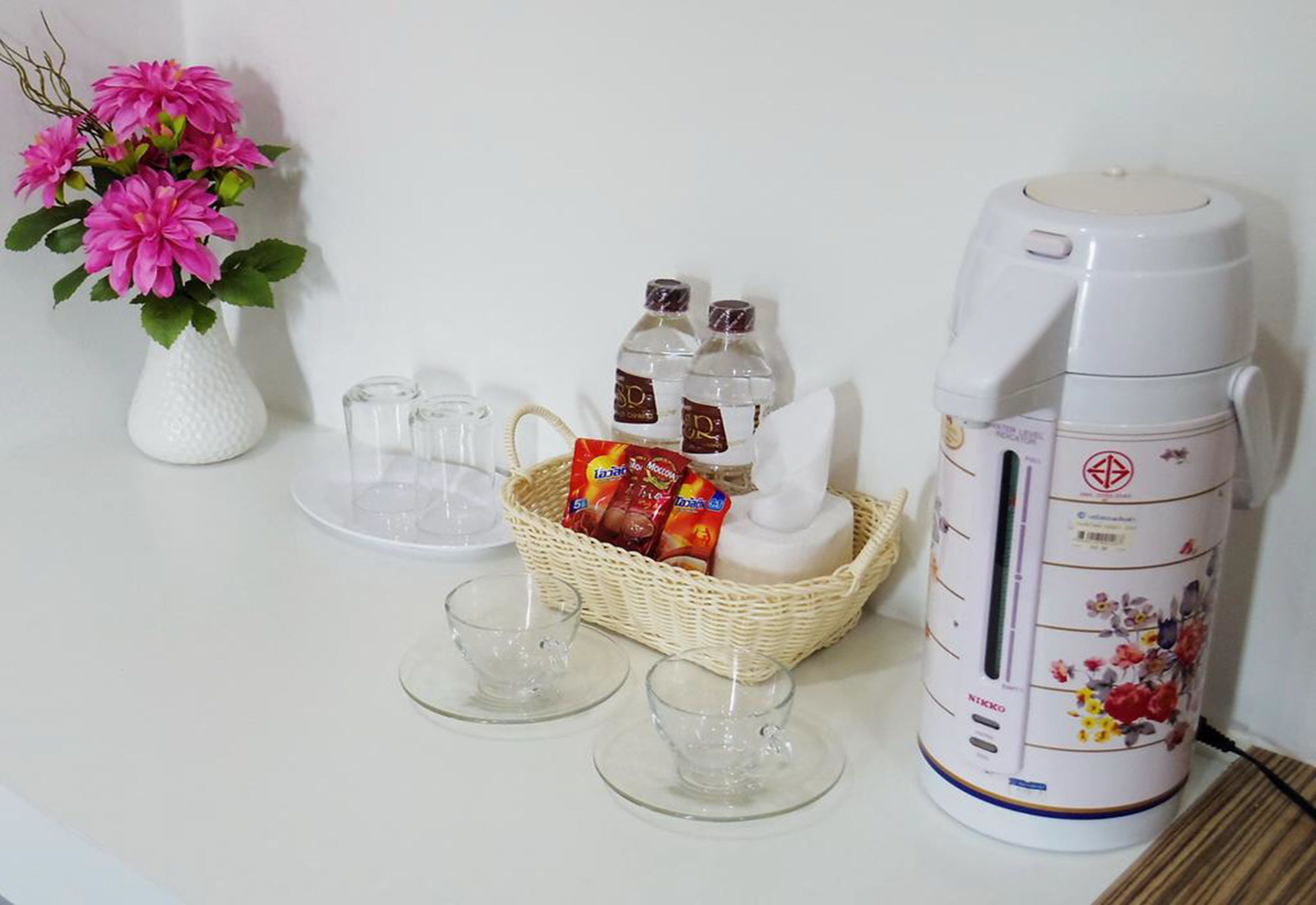 suite | room amenity