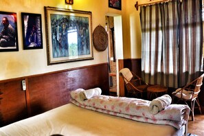 Bathroom - Lake Twenty Thousand Farm and Retreat (Bharatpur)