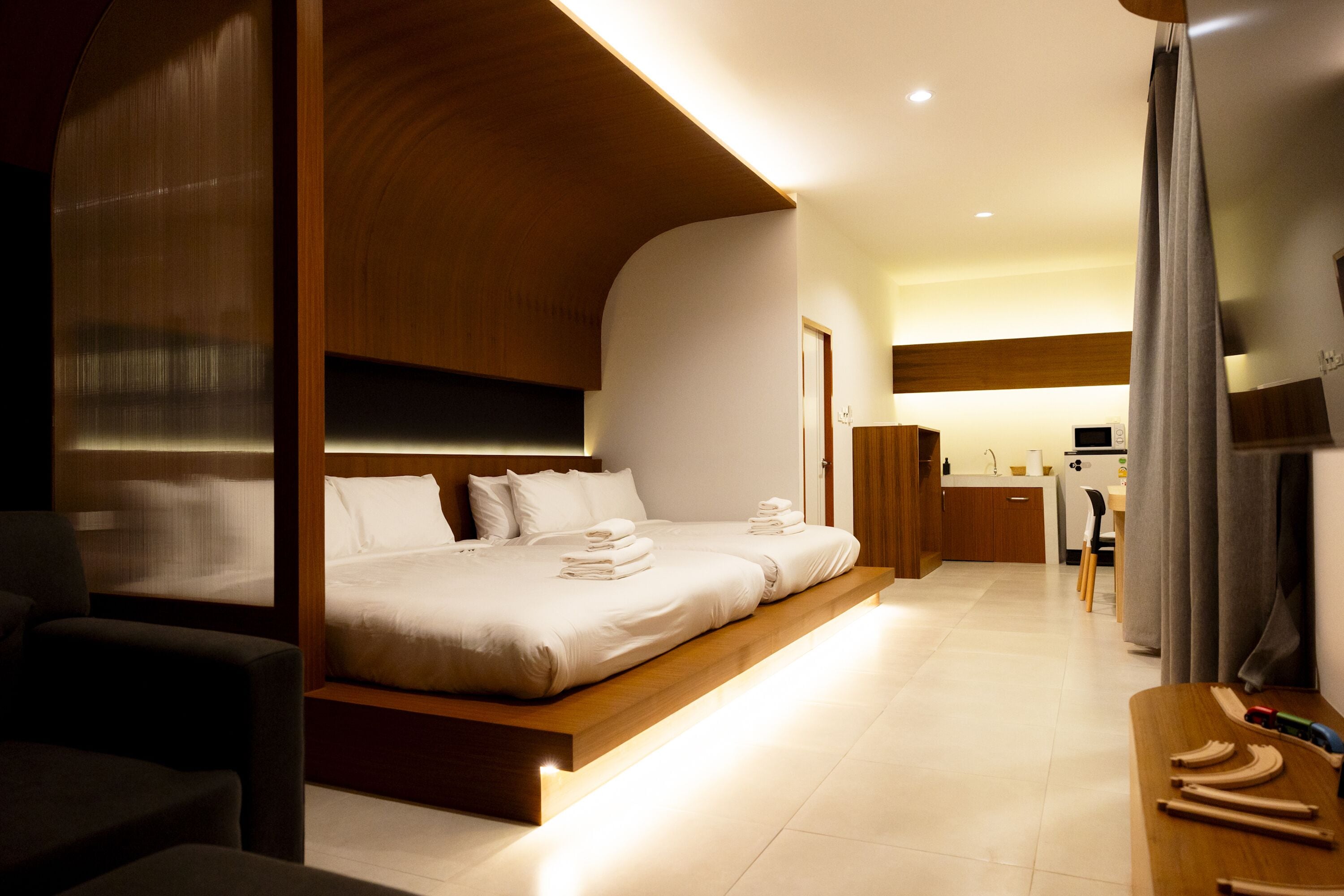 Family 4 People | Blackout curtains, free WiFi