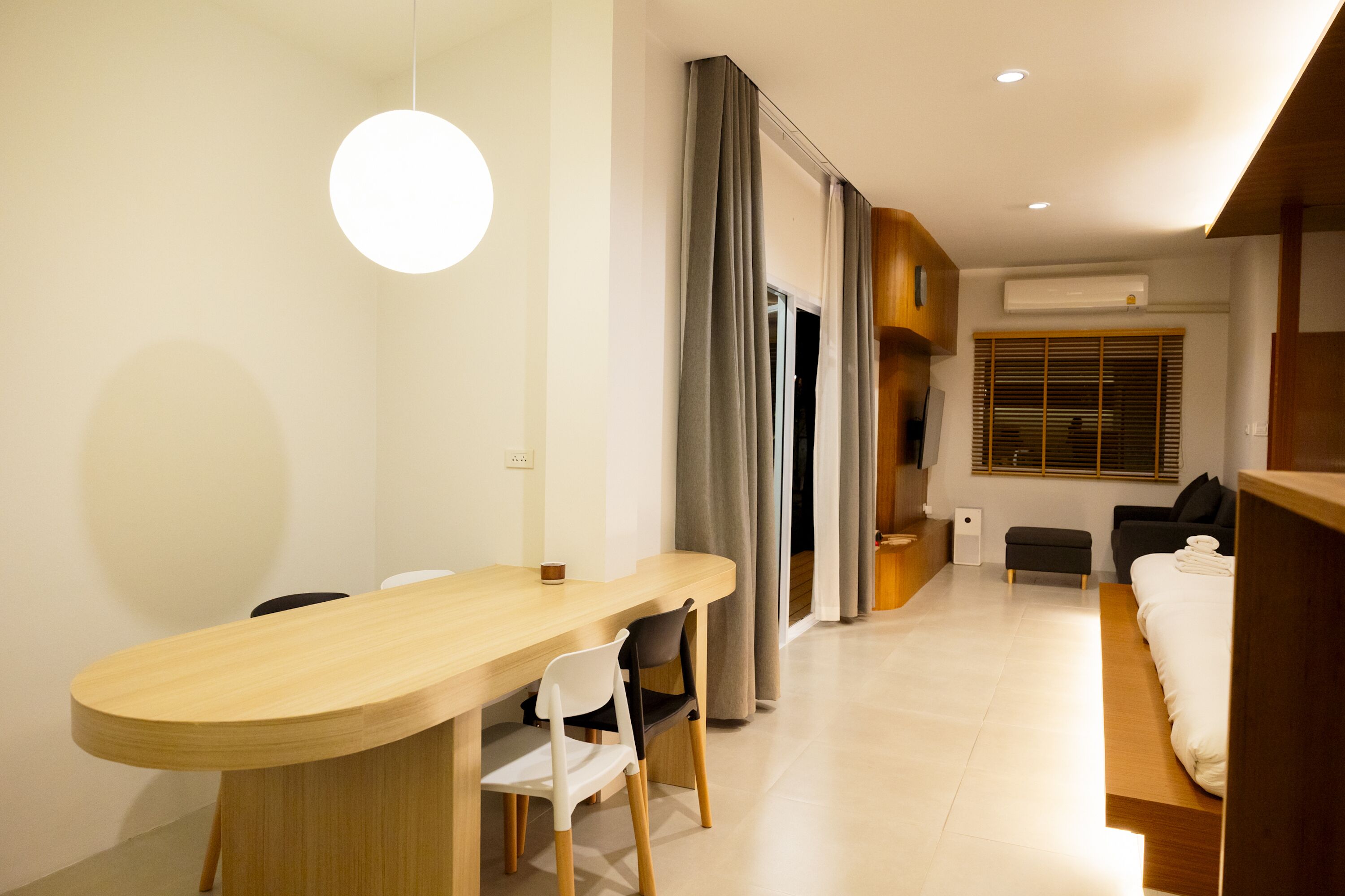 Family 4 People | Blackout drapes, free WiFi