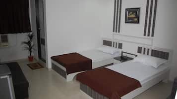 Soundproofing, iron/ironing board, free WiFi