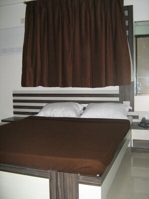 Soundproofing, iron/ironing board, free WiFi - Hotel Apex (Navi Mumbai)