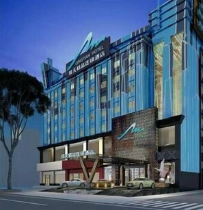 Fachada del alojamiento - Noche