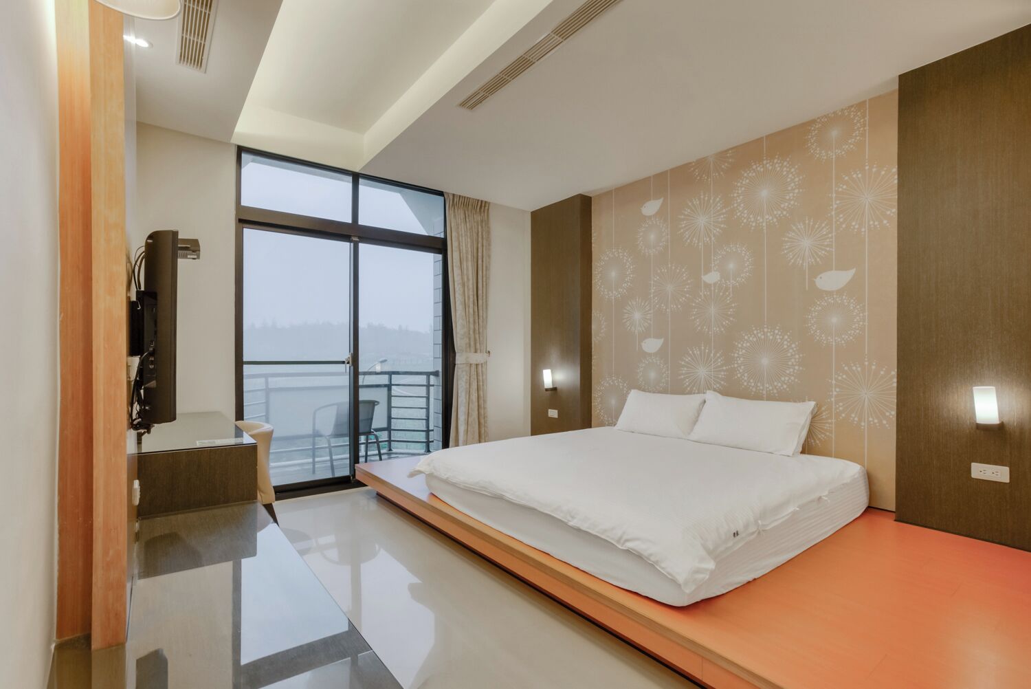 Kamar Double atau Twin (Cannot specify bed type) | Seprai premium, meja kerja, dan ruang kerja ramah laptop