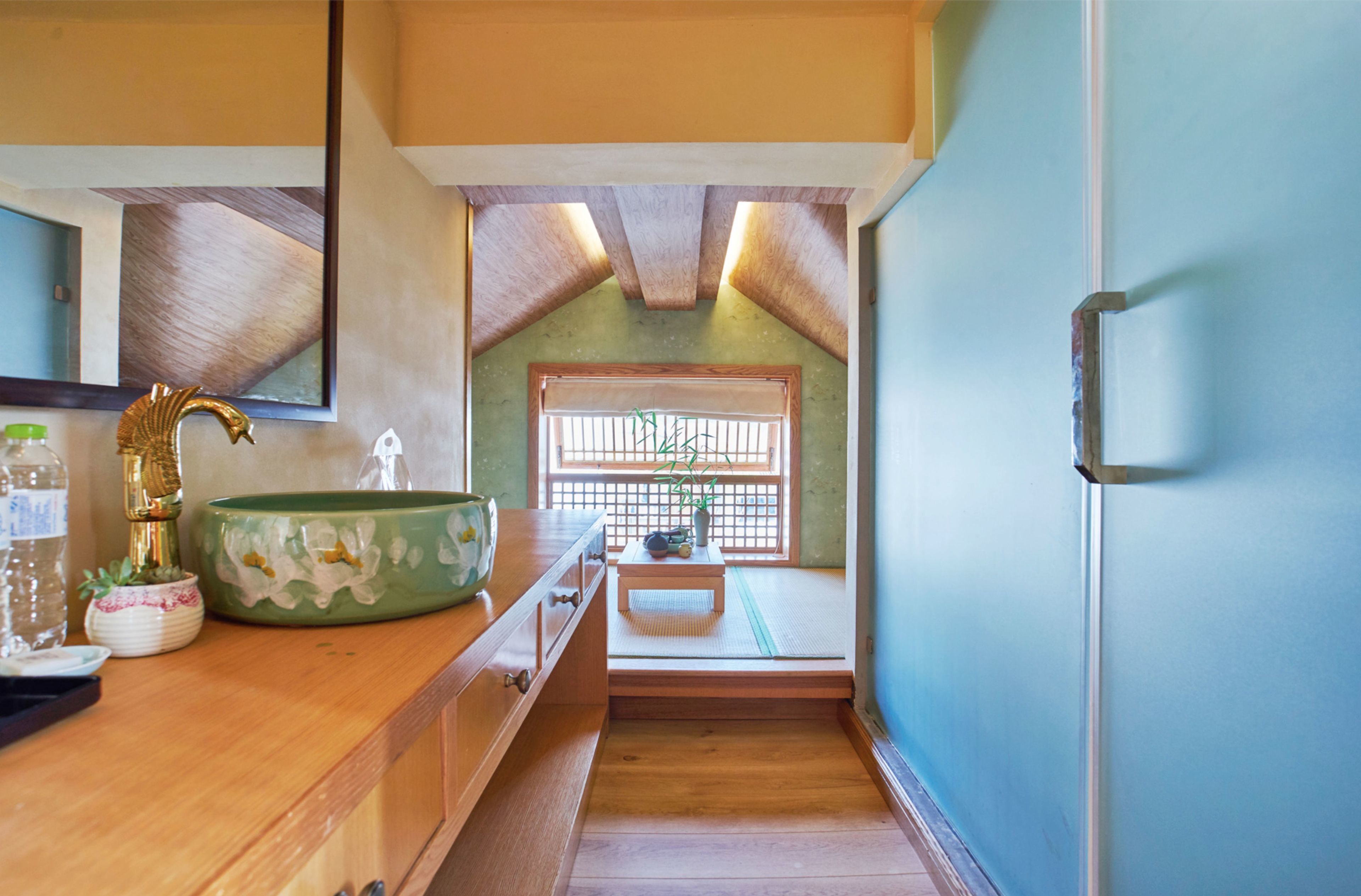 隱山 | 高級寢具、羽絨被、書桌、遮光窗簾/窗簾