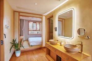 明誠 | 高級寢具、羽絨被、書桌、遮光布/窗簾