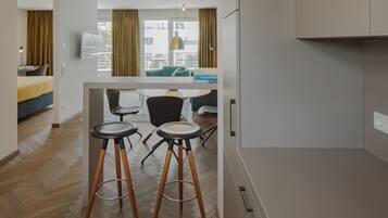 Exclusive-Suite, 1 Schlafzimmer | Hochwertige Bettwaren, Zimmersafe, Schreibtisch