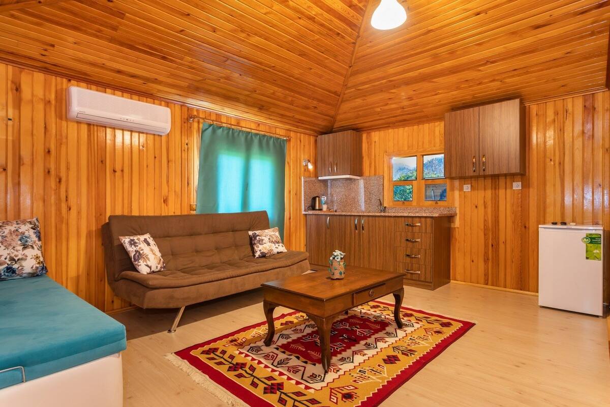 family suite (5 adults) | soundproofing, iron/ironing board, free wifi, bed sheets