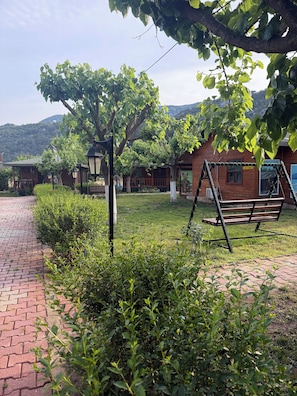 30-cm TV with cable channels, ping pong - Çıralı Likya Yanartaş Bungalow (Kemer)