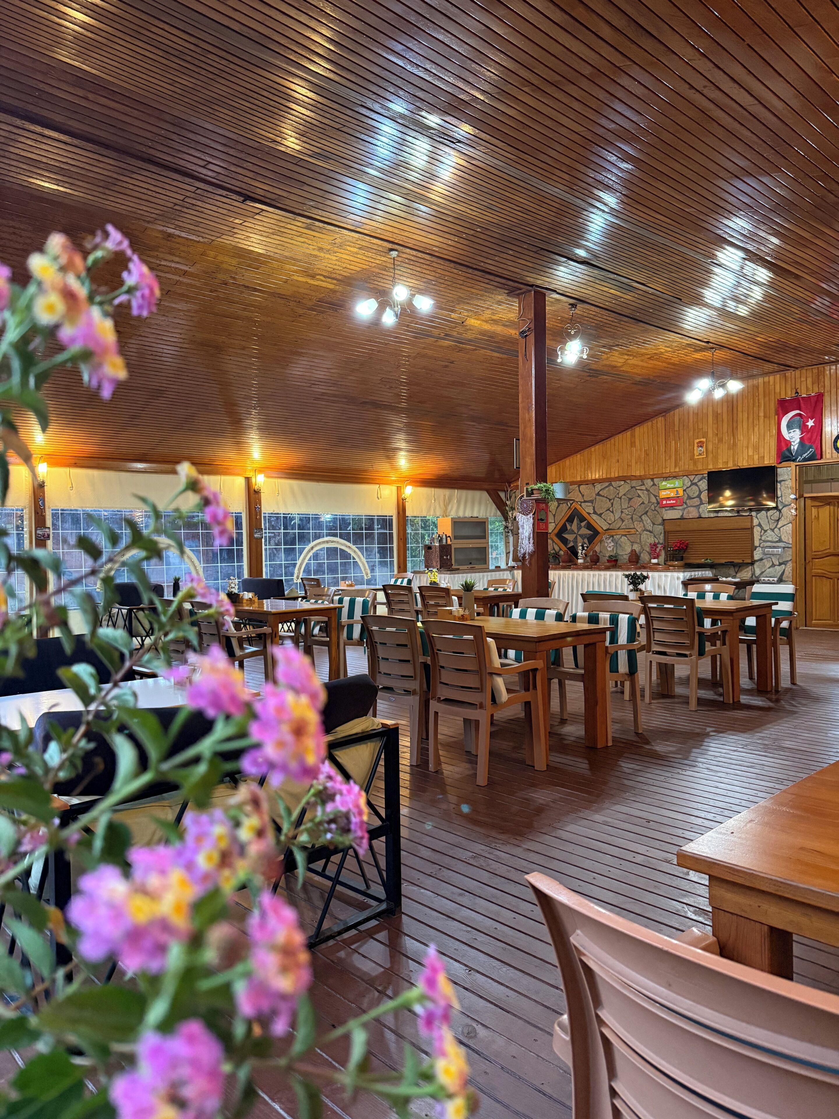 Frühstück, Mittagessen und Abendessen