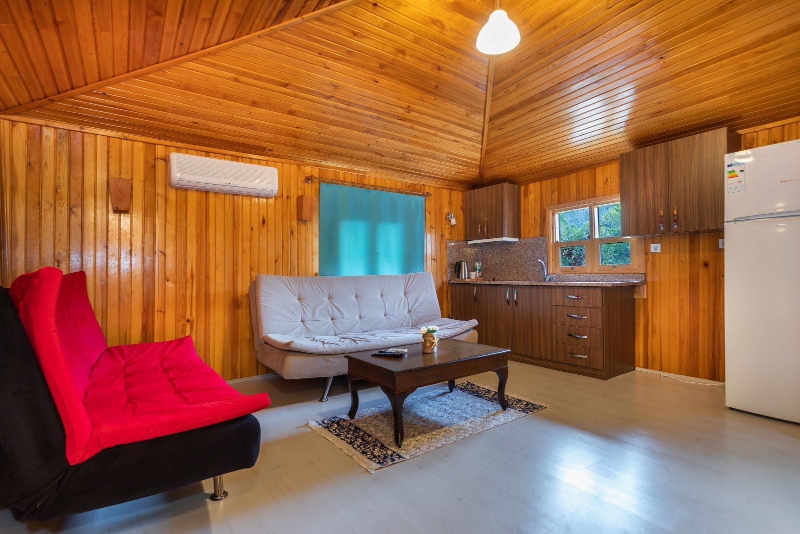 family bungalow (4 adults) | soundproofing, iron/ironing board, free wifi, bed sheets