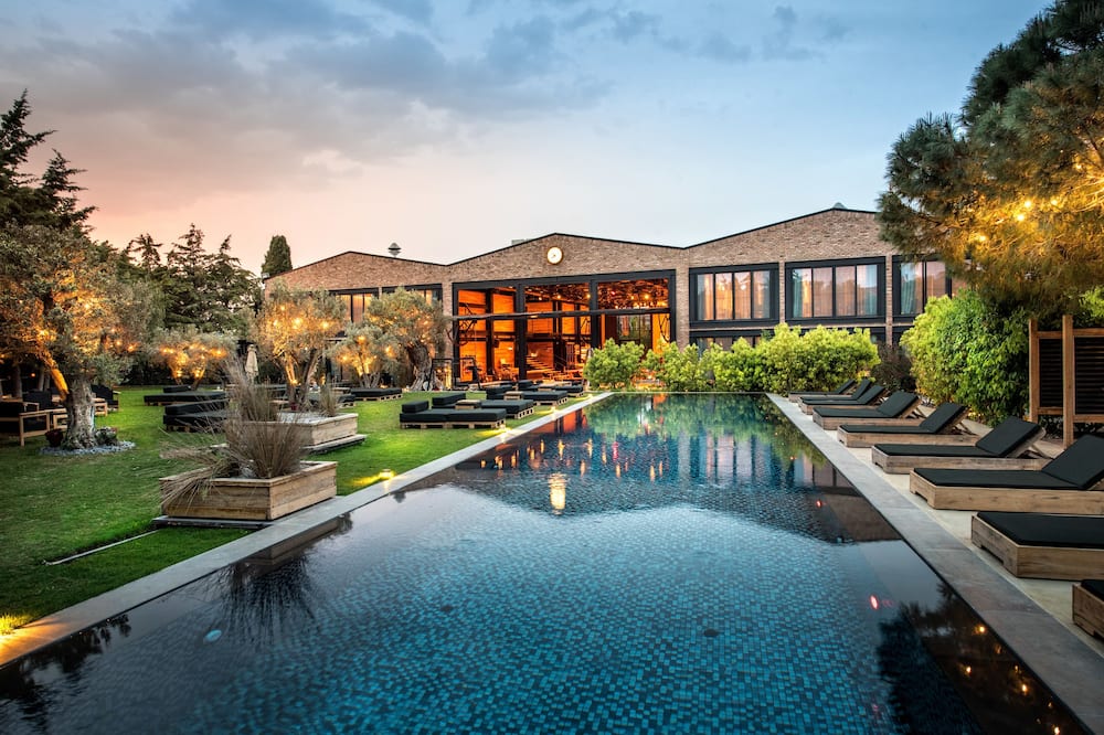 Warehouse By The Stay