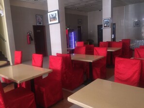 Desayuno buffet incluido todos los días