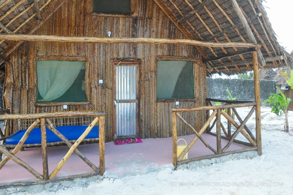 New Jambo Bungalows and restaurant by null