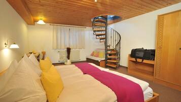 Desk, iron/ironing board, free WiFi, bed sheets
