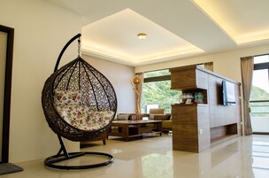 豪華家庭套房 | 書桌、遮光布/窗簾、免費無線上網