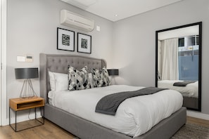 Classic-Apartment, 1 Schlafzimmer | 1 Schlafzimmer, Schreibtisch, kostenloses WLAN, Bettwäsche