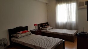 Four-Bedroom House | 4 bedrooms, desk
