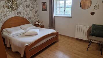 Tweepersoonskamer | 2 slaapkamers, individueel gedecoreerd, individueel gemeubileerd