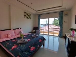 Interior detail - Koh Larn De Beach (Koh Lan)