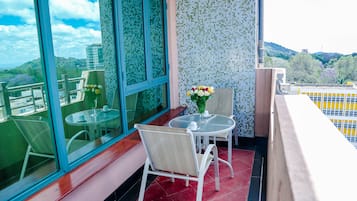 Deluxe-Suite, 1 Queen-Bett, Nichtraucher | Blick vom Balkon