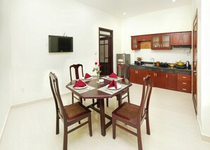 Deluxe Apartment | 1 bedroom, in-room safe, desk, free WiFi - Onion Hotel & Apartments (Da Nang)