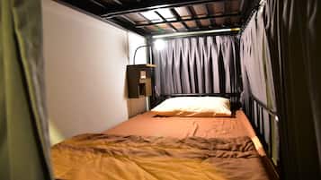 Soundproofing, free WiFi, bed sheets