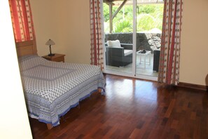 Huvila, 5 makuuhuonetta | 5 makuuhuonetta, tallelokero huoneessa, silitysrauta/-lauta