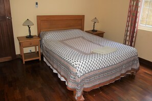 Huvila, 5 makuuhuonetta | 5 makuuhuonetta, tallelokero huoneessa, silitysrauta/-lauta