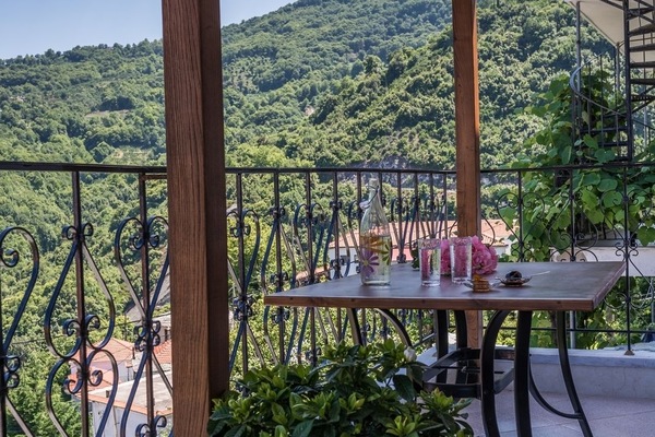 House, 3 Bedrooms | Terrace/patio