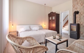 Free WiFi, bed sheets - Bei Meyers (Boehlen)